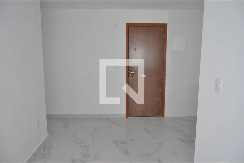 Apartamento de 2 quartos em condomínio com piscina — photo 32
