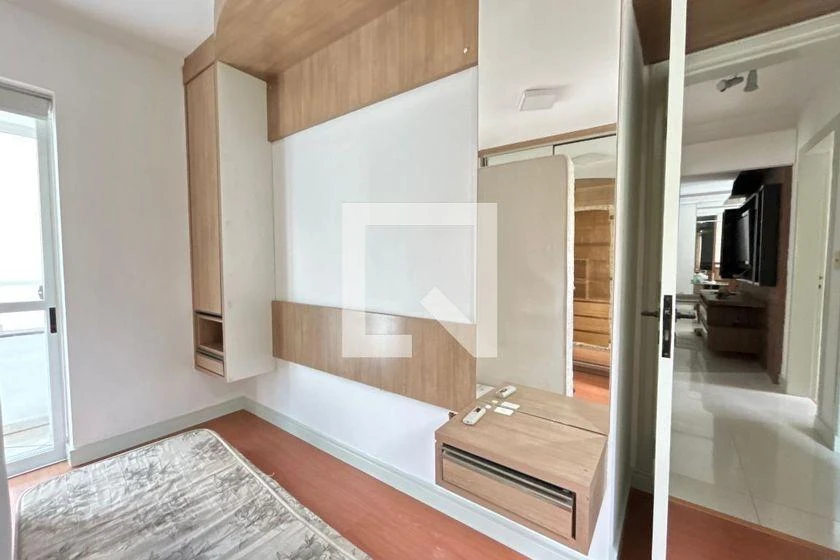Furnished apartment, 108 m², with floor-to-ceiling windows — photo 20