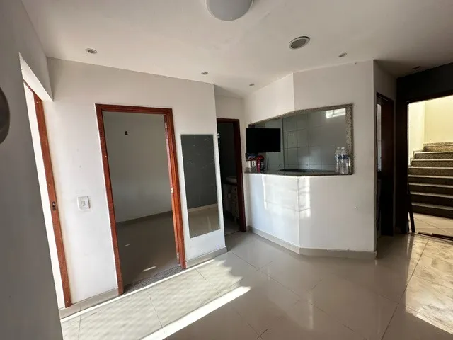Apartment with 2 bedrooms and a balcony view — photo 9