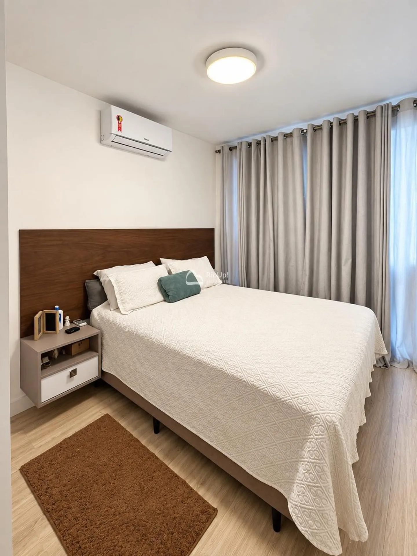 117 m² apartment with a washing machine and a home office — photo 4