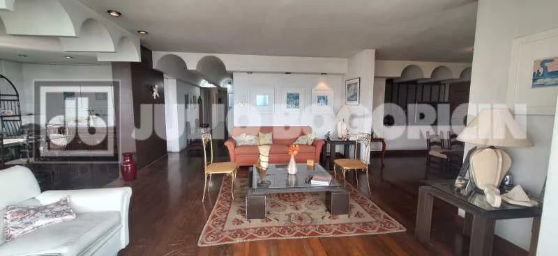 Furnished 260 m² apartment with 4 bedrooms and view — photo 12