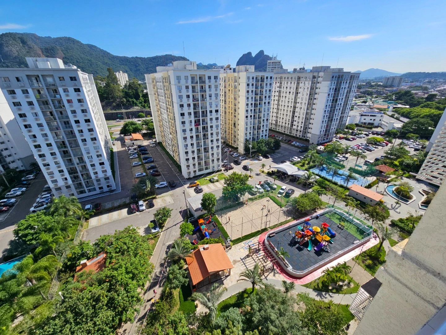 Невмебльована квартира з 2 спальнями 53 м² та приватним BBQ — photo 27