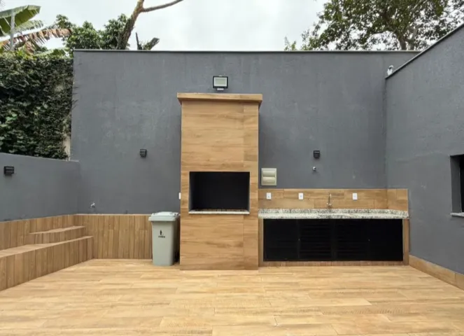 2-bedroom apartment with a balcony — photo 12