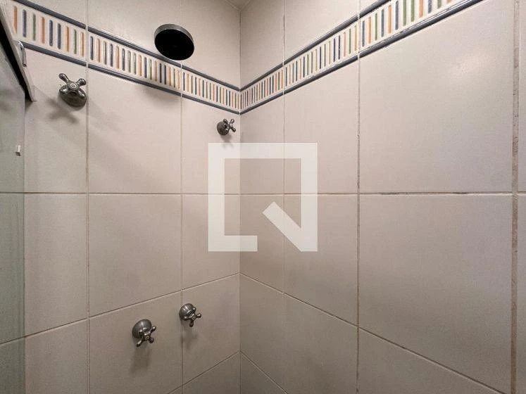 5-bedroom house with a bathtub in Rio de Janeiro — photo 23