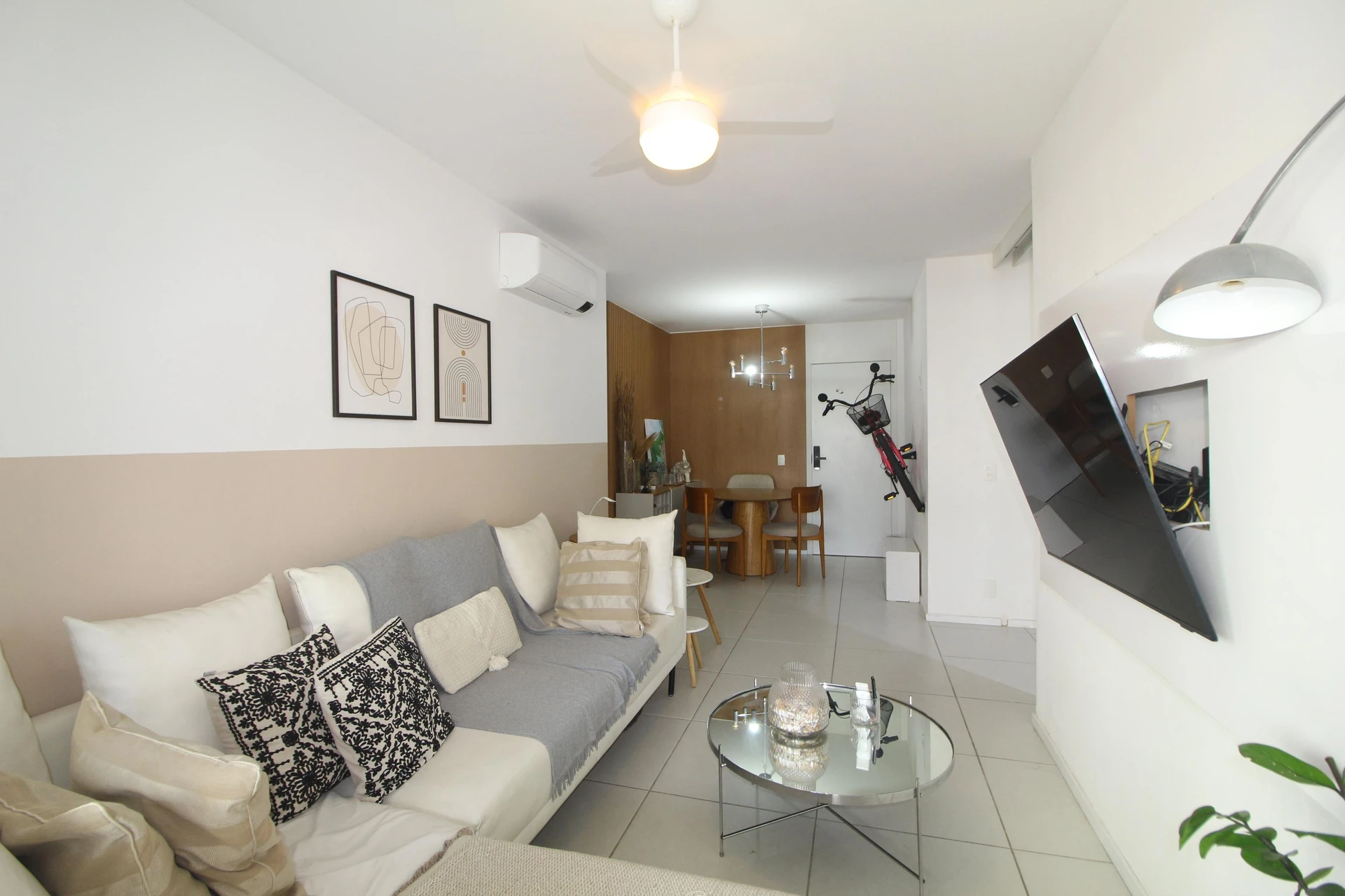 3-bedroom apartment in a building with a sauna — photo 13
