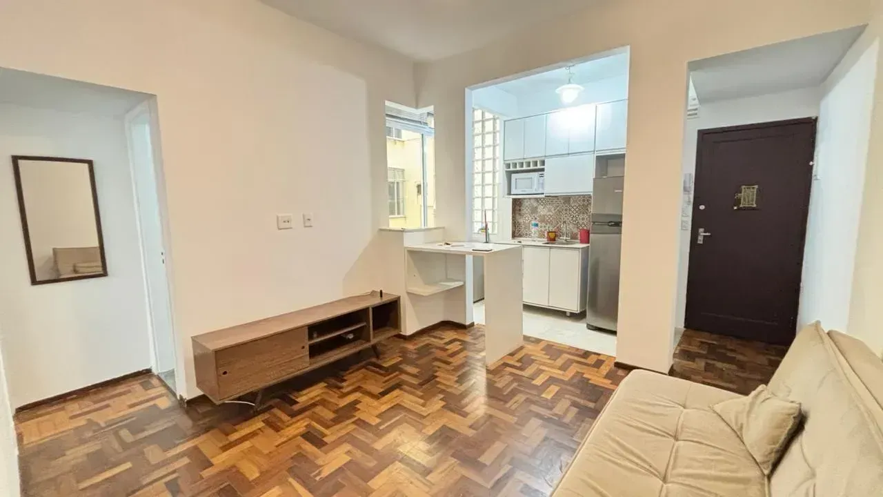 Furnished 1-bedroom apartment with integrated kitchen — photo 8
