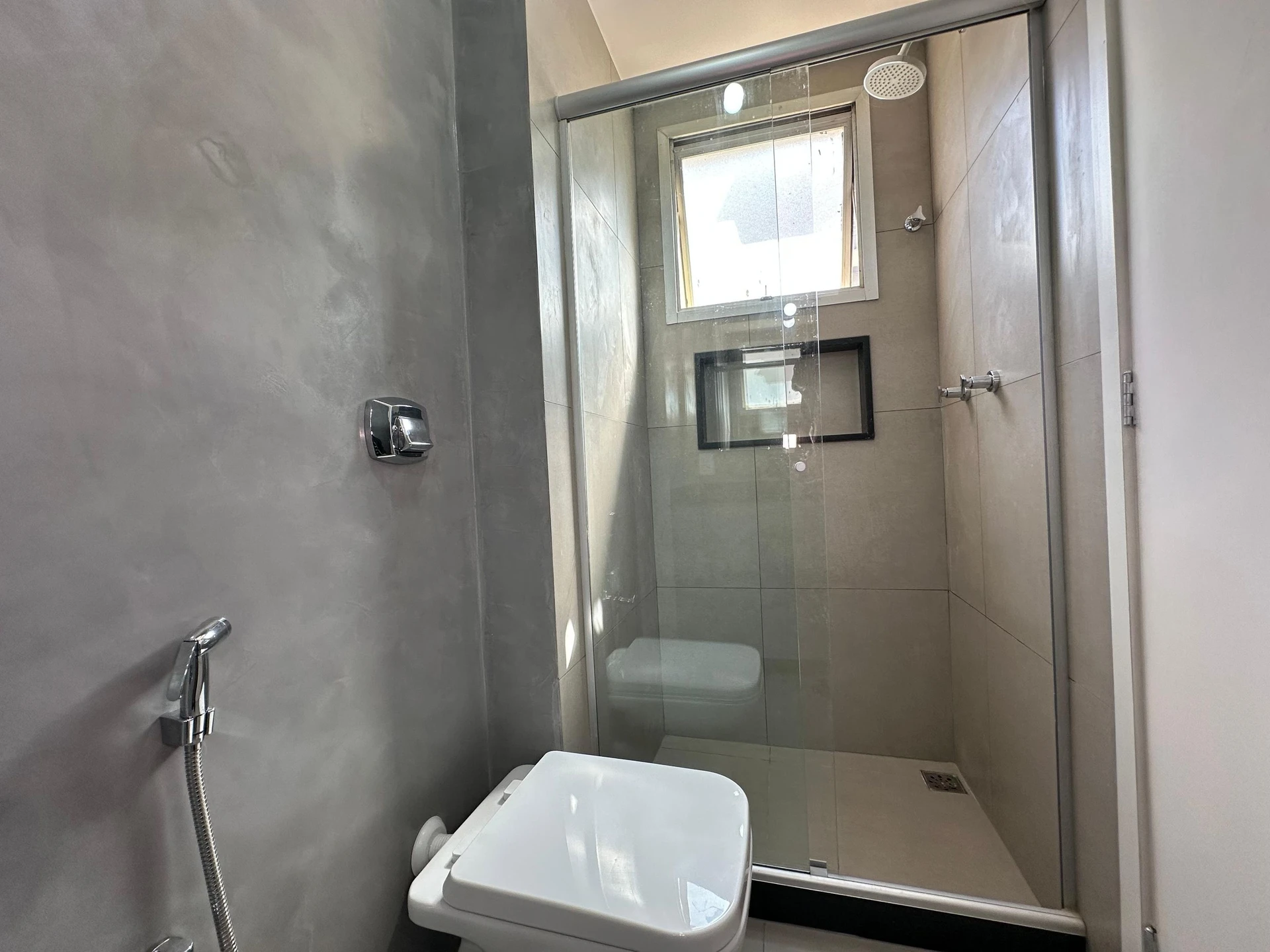 Квартира 82 м² із заскленим балконом та видом на гори — photo 22
