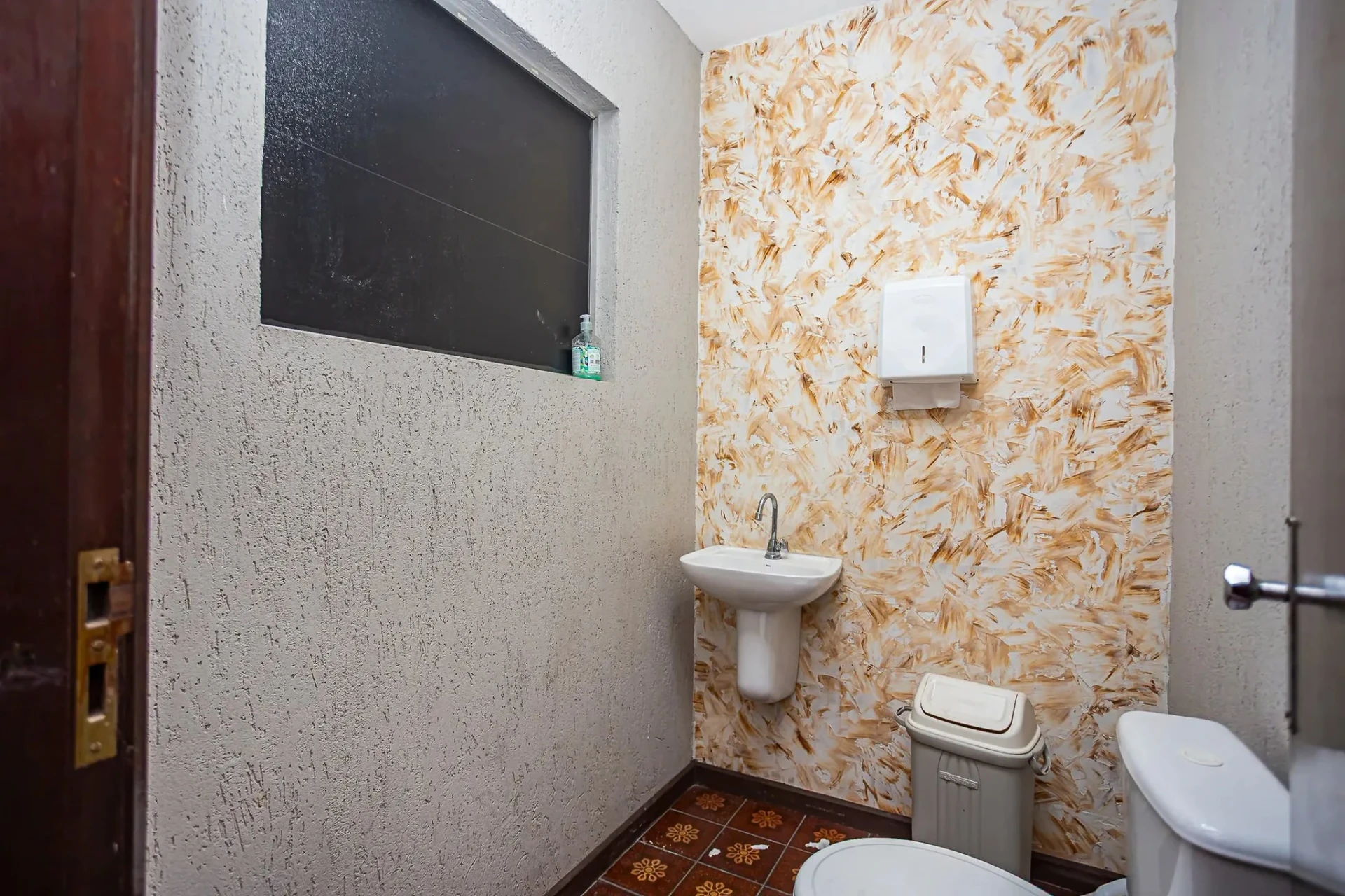 Apartamento com piso de madeira ou laminado, Cabral — photo 20