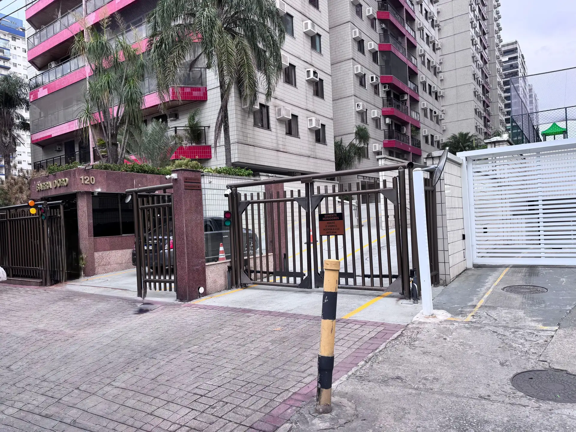 Apartamento de 3 quartos com varanda de vidro — photo 55