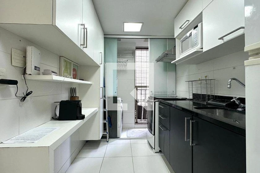 Apartamento mobiliado de 2 quartos em condomínio com piscina — photo 28