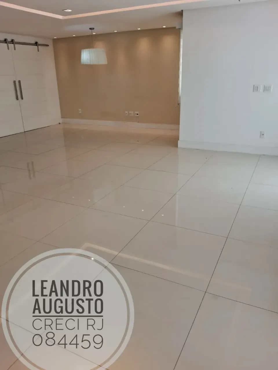 Casa com 4 dormitórios, 5 banheiros e cozinha aberta — photo 5