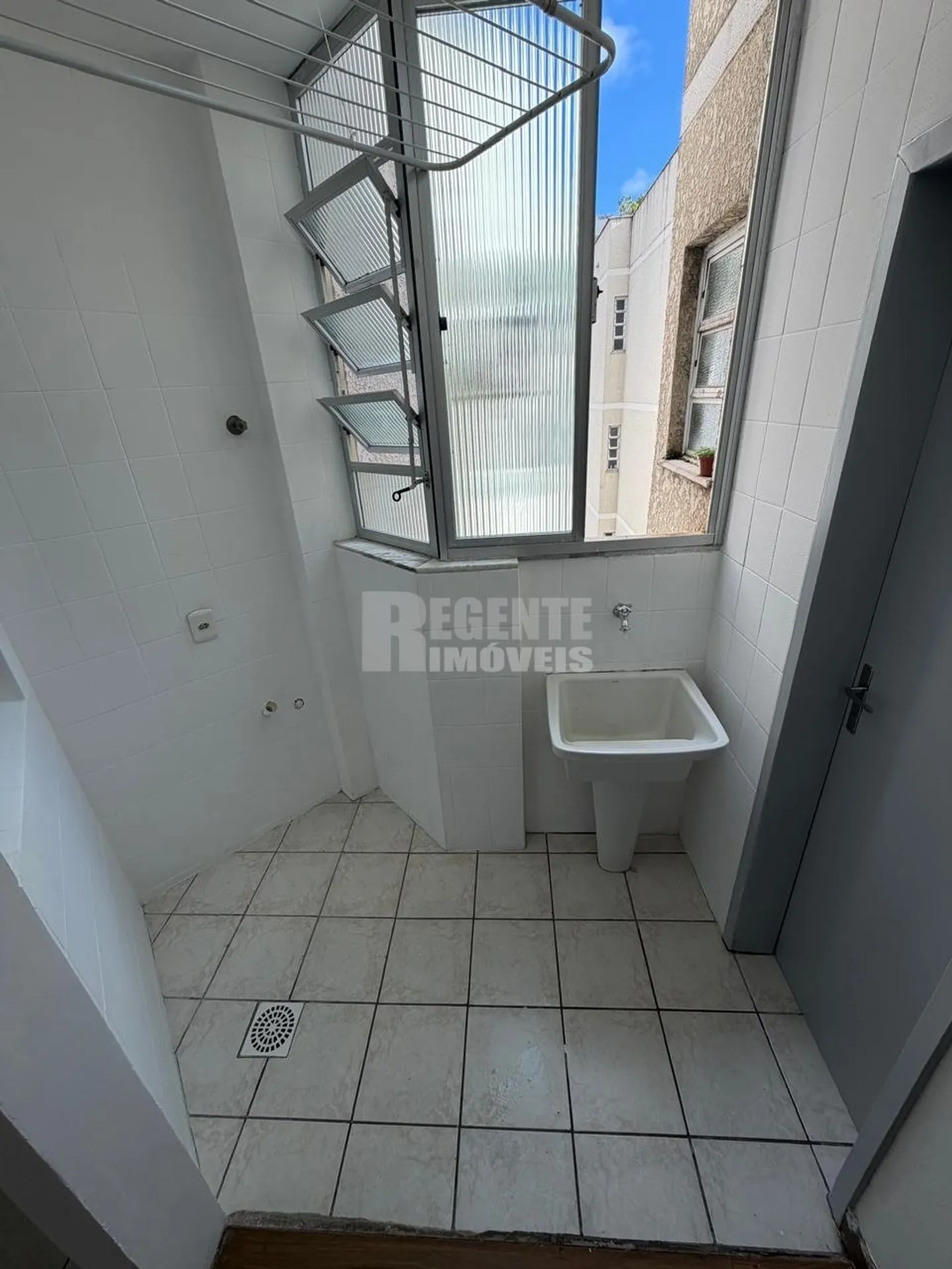 Квартира 82 м² з 2 спальнями та балконом — photo 6