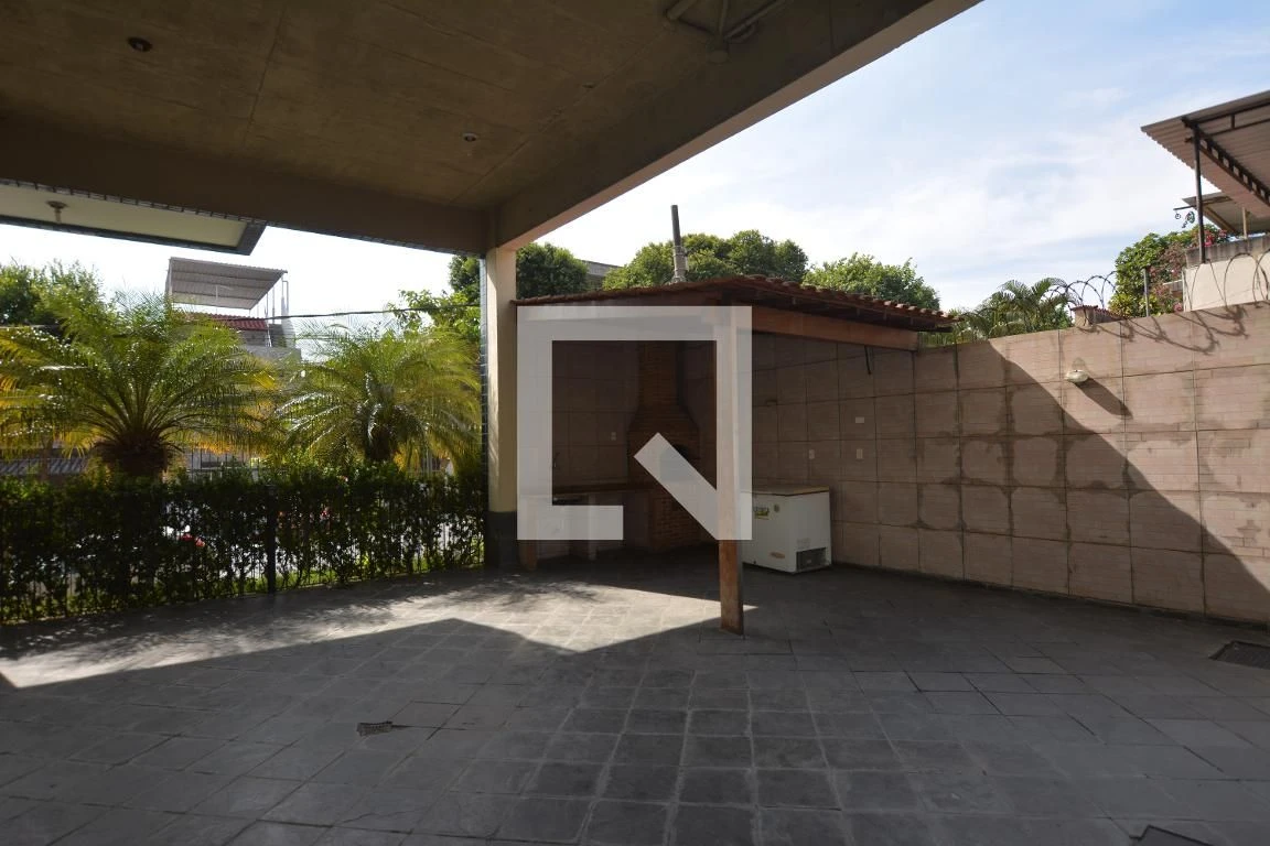 2-bedroom rental apartment with balcony and BBQ grill — photo 13