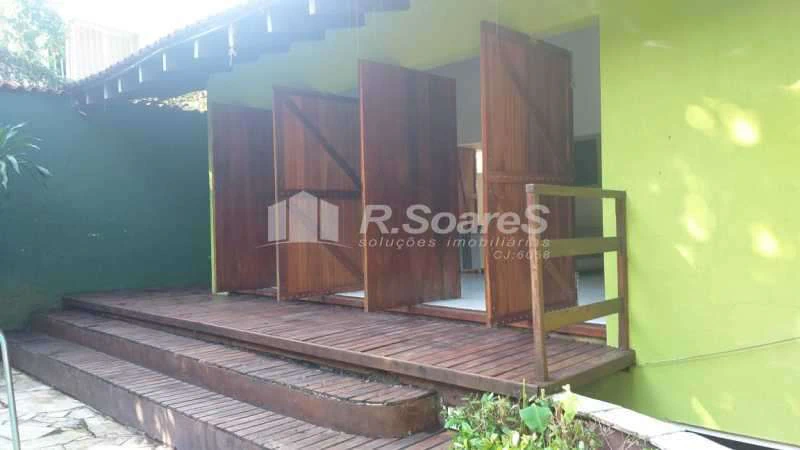 House with 7 bedrooms and a built-in grill balcony — photo 12