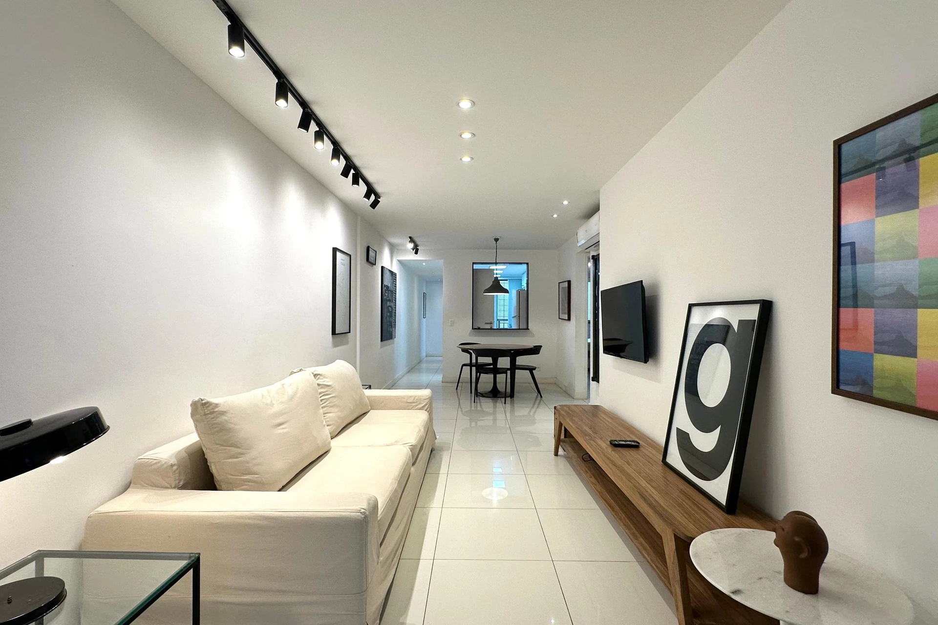 Apartamento mobiliado, 101 m², com janelas do piso ao teto — photo 14