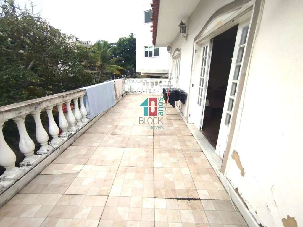 Street house 445 m² with 4 bedrooms and 1 en-suite — photo 6