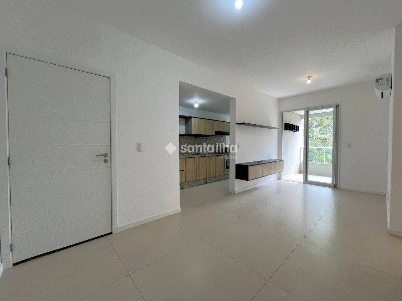 Балкон з грилем та 2 спальні: квартира 72 м² — photo 4