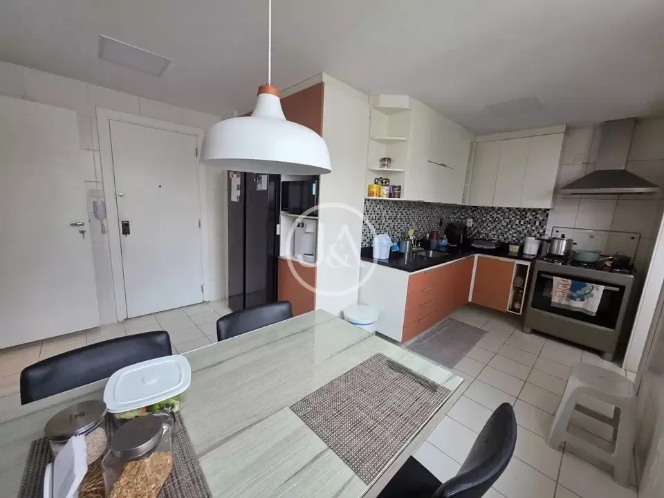 3-bedroom apartment with a grill on the balcony — photo 2