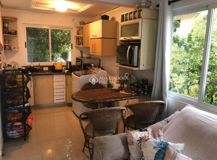 Меблированный дом: 4 спальни и кухня открытой планировки — photo 4