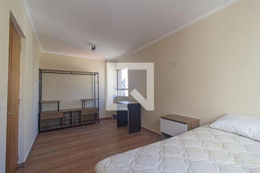1-bedroom apartment with an open-plan kitchen — photo 4