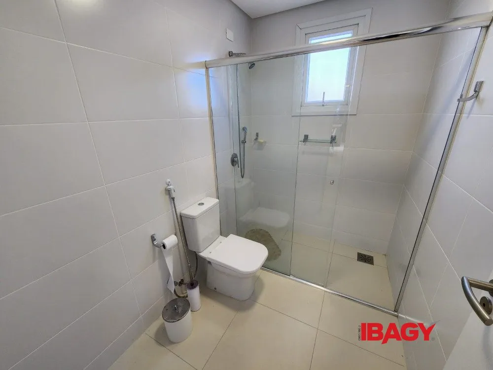 Apartamento de 3 quartos com máquina de lavar, Ingleses — photo 21