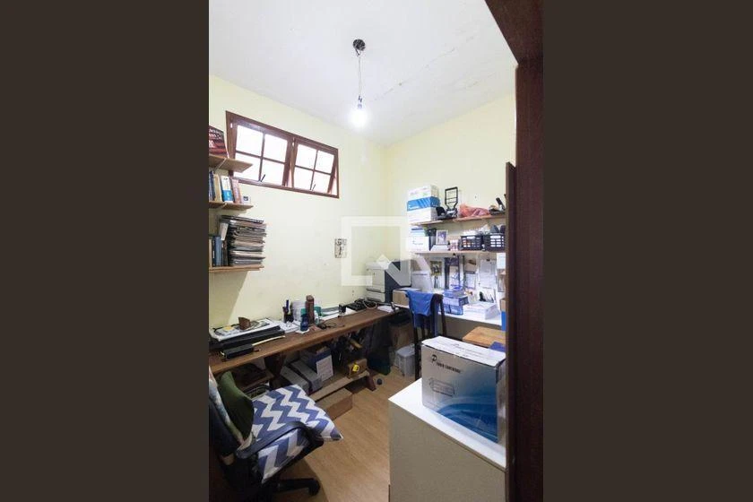 Furnished house with 4 bedrooms and 290 m² — photo 20