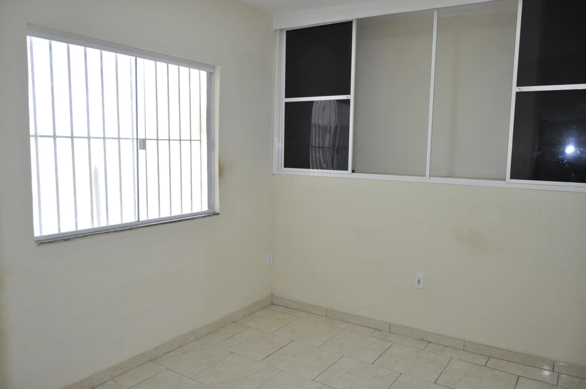 Apartamento sem mobília com varanda e 2 quartos — photo 17