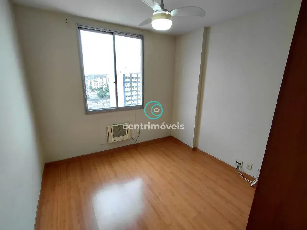 2-bedroom apartment with a mountain view in Rio de Janeiro — photo 8