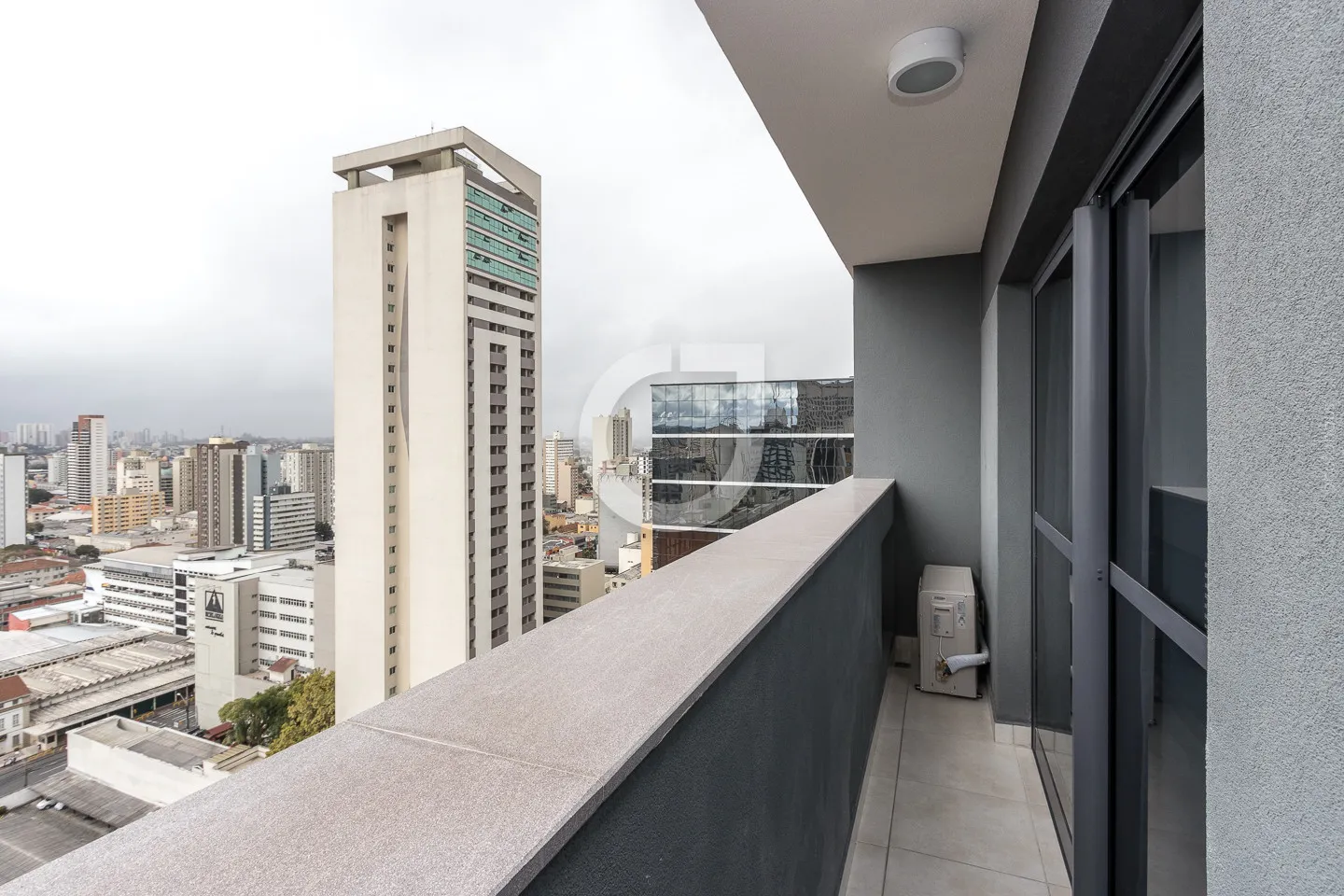 Furnished 1-bedroom apartment with no parking spot — photo 23