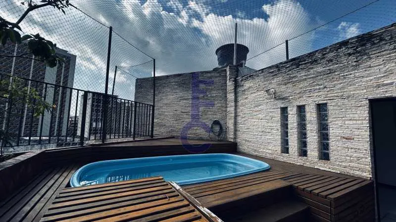 4-bedroom apartment with a grill on the balcony — photo 44