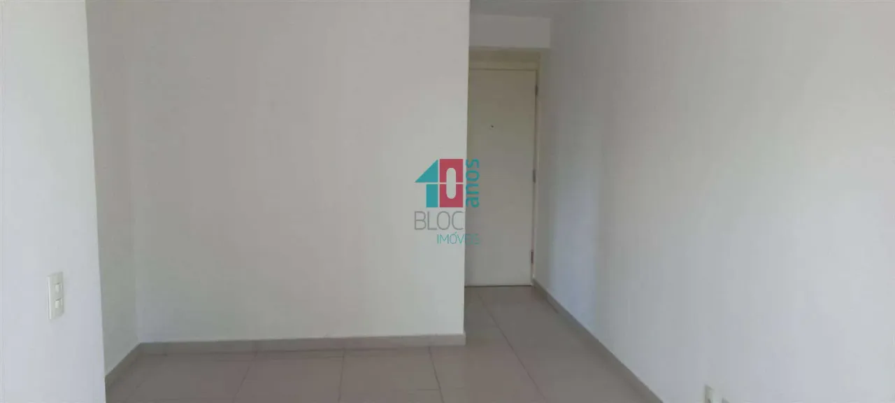 Apartamento de 2 quartos com vaga e cozinha separada — photo 11