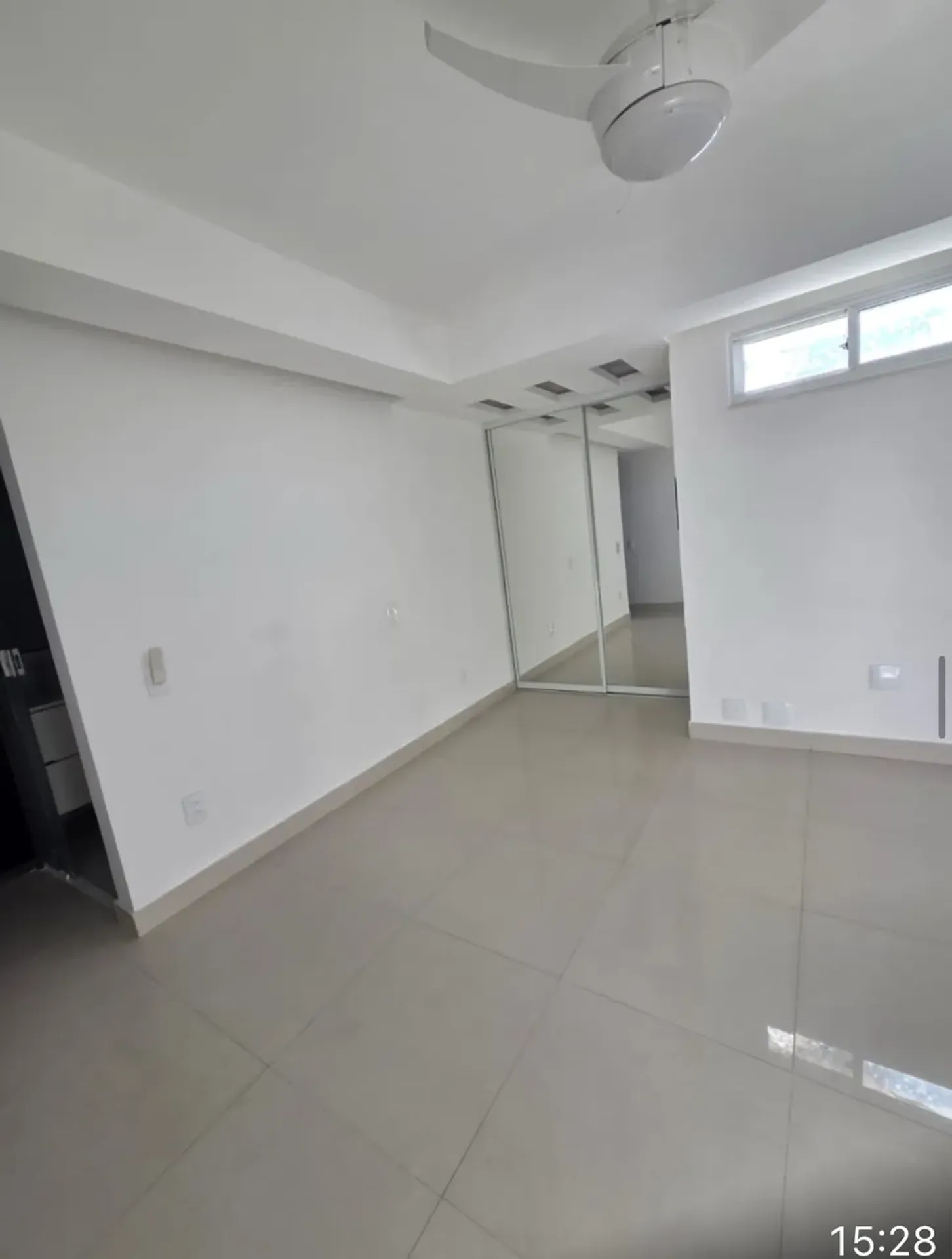 Unfurnished 3-bedroom apartment with terrace views — photo 17