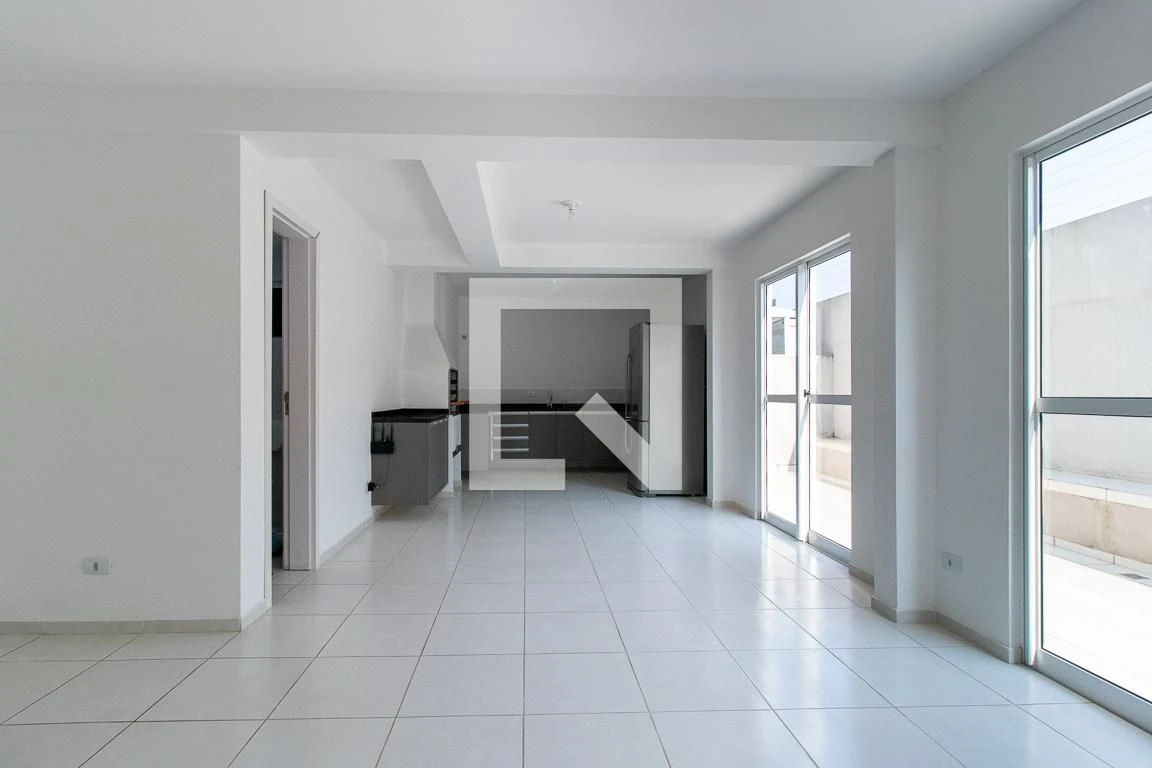 Balcony with a grill in a 2-bedroom apartment, 48 m² — photo 24