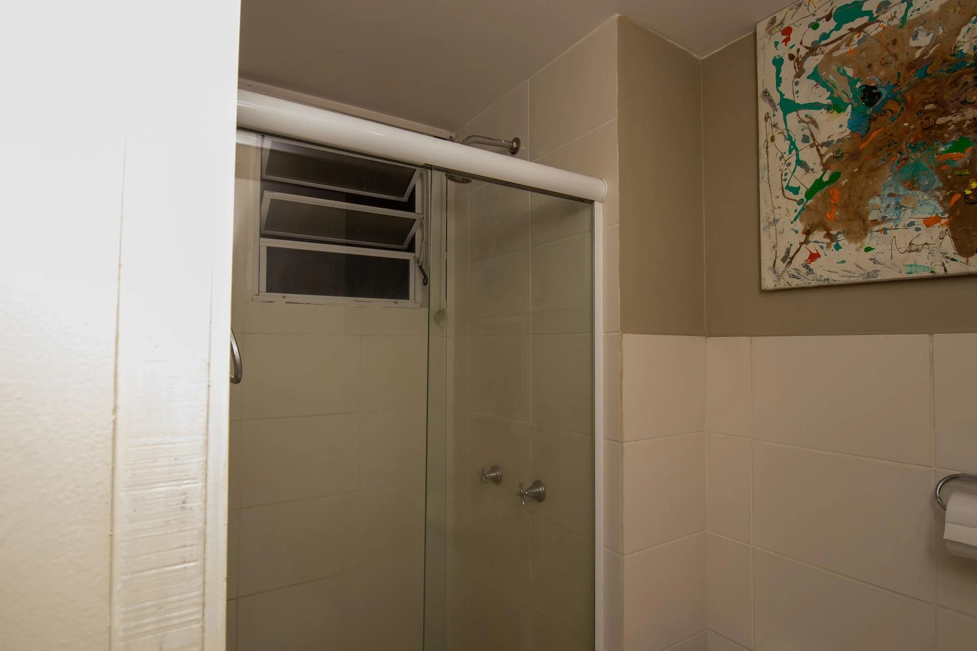 Furnished 2-bedroom apartment with gym in the condo — photo 25