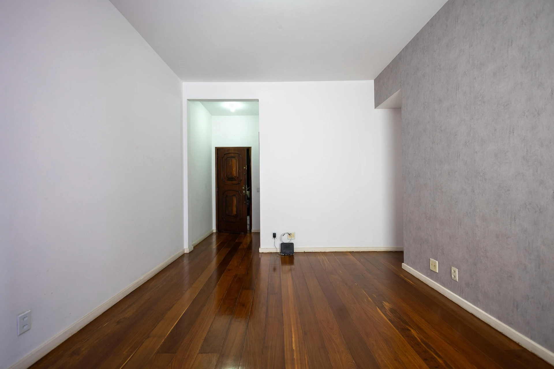 77 m² apartment with a home office and a mountain view — photo 7