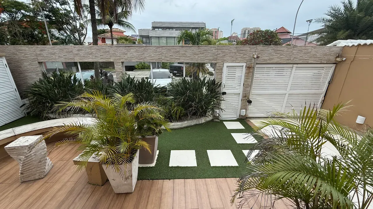 Furnished house 680 m² with 6 suites and 10 bathrooms — photo 76