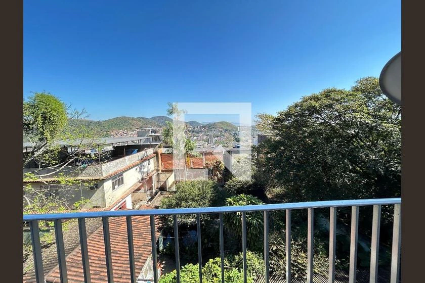 Furnished house with 2 bedrooms and 160 m², no parking — photo 8