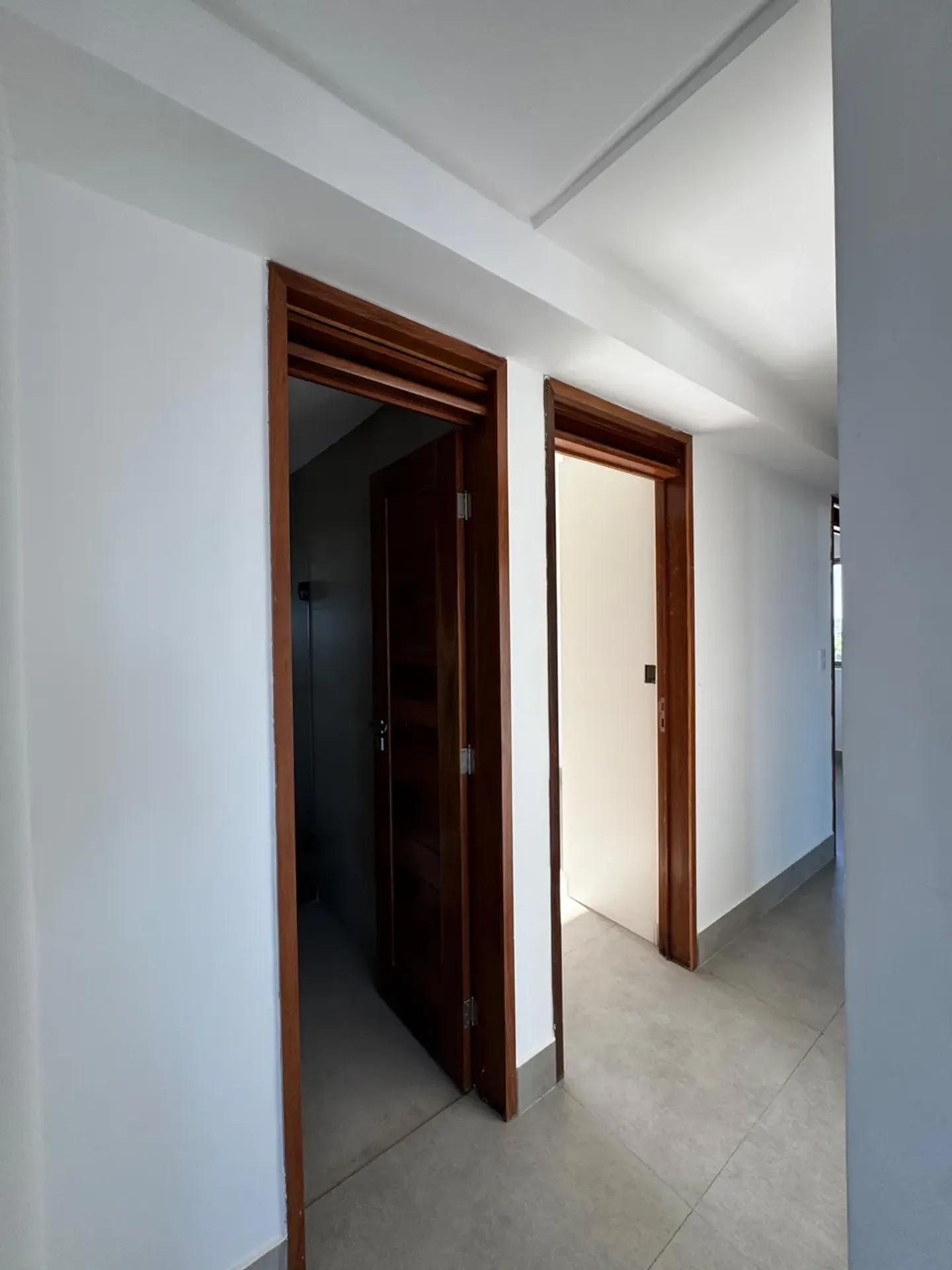Квартира 145 м² з 4 спальнями-сюїтами та паркуванням — photo 37