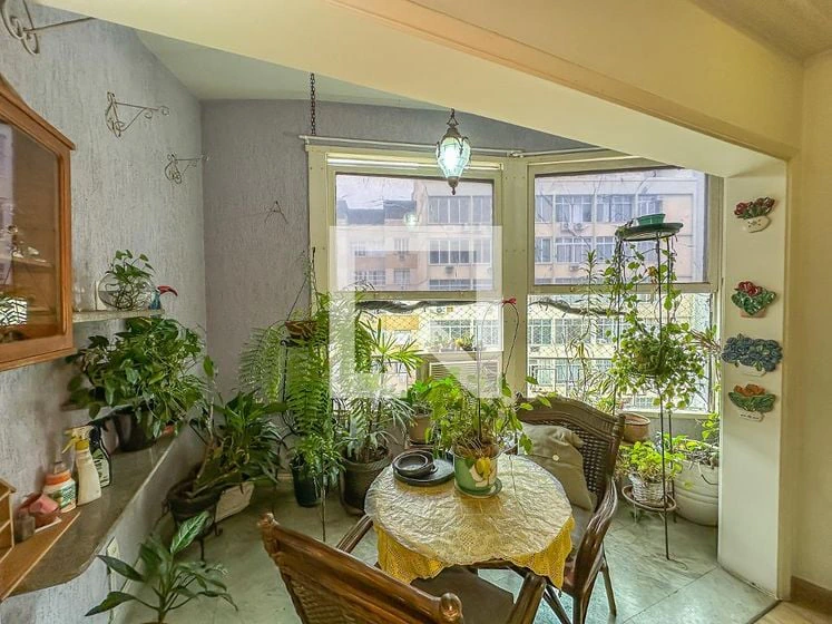 Apartment, 206 m², with a glass-enclosed balcony — photo 20