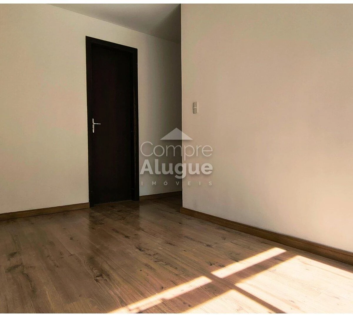 3-bedroom apartment in a building with a gym — photo 31