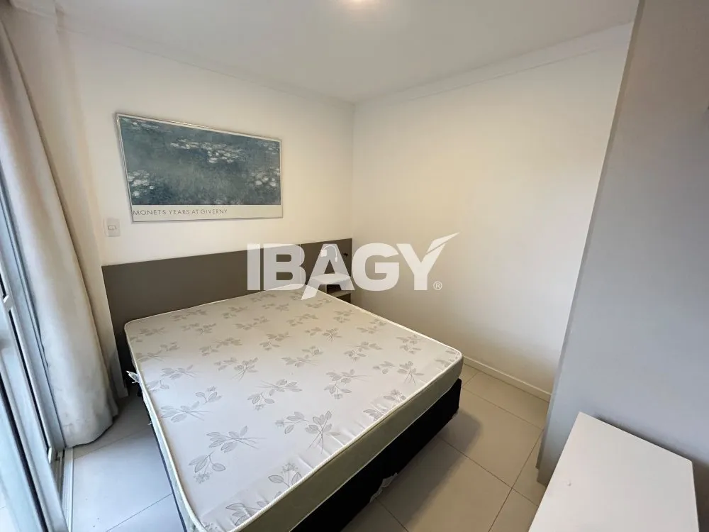 Unfurnished 77 m² apartment with 1 en-suite bedroom — photo 11
