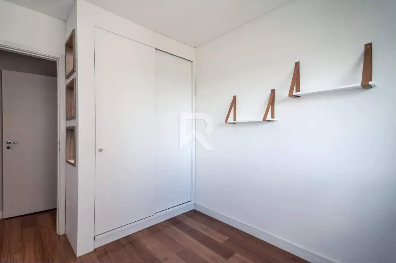 Apartamento de 231 m² com 4 quartos e 5 banheiros — photo 26