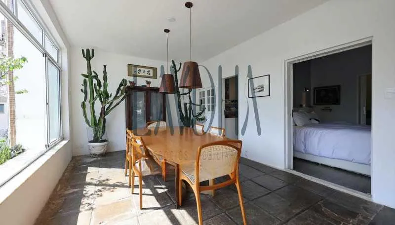 Furnished 180 m² apartment with 3 bedrooms and suite — photo 9