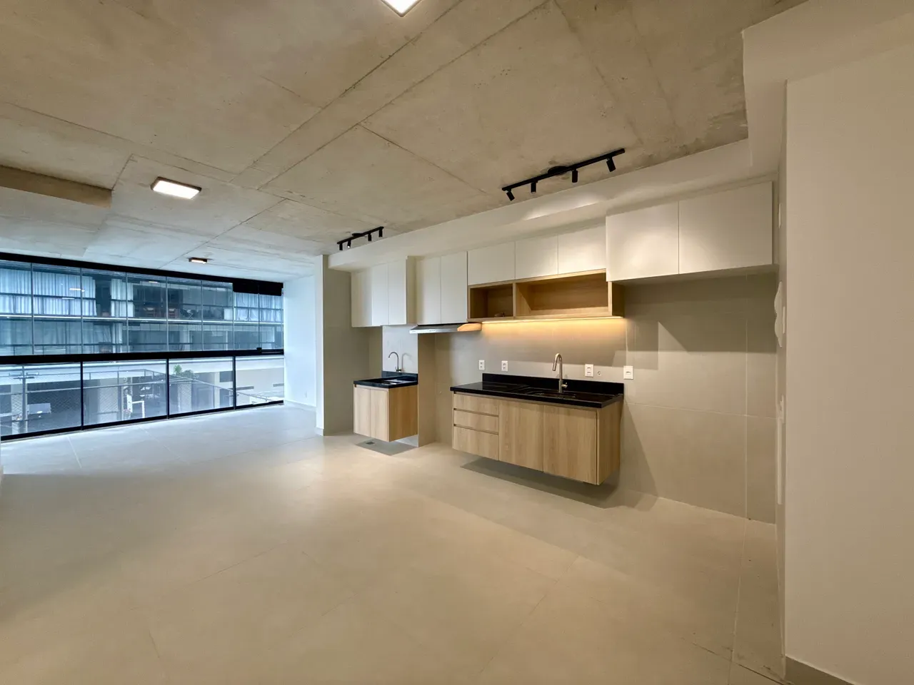 2 quartos e janelas do piso ao teto: apartamento de 84 m² — photo 13