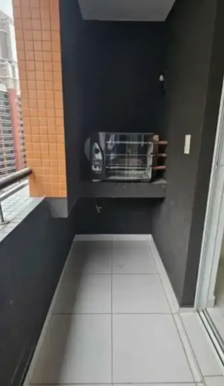1-bedroom 1-bath apartment with a balcony — photo 16