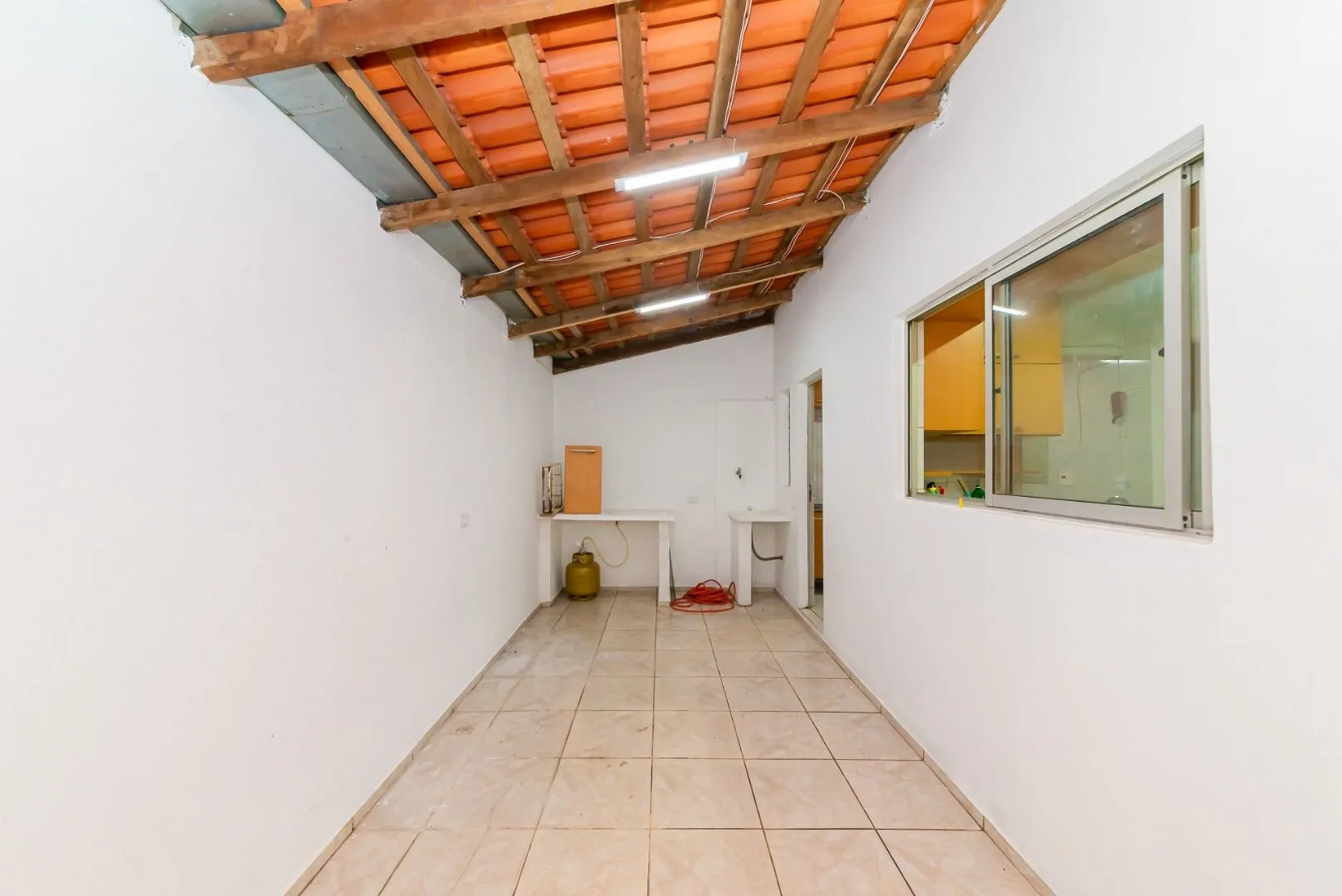 House, 170 m², with a jacuzzi — photo 11