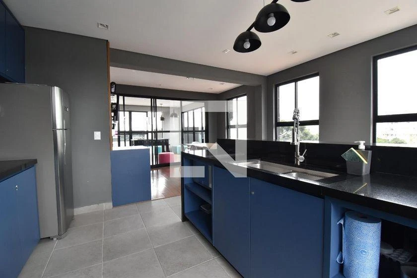 Furnished apartment, 36 m², with floor-to-ceiling windows — photo 2