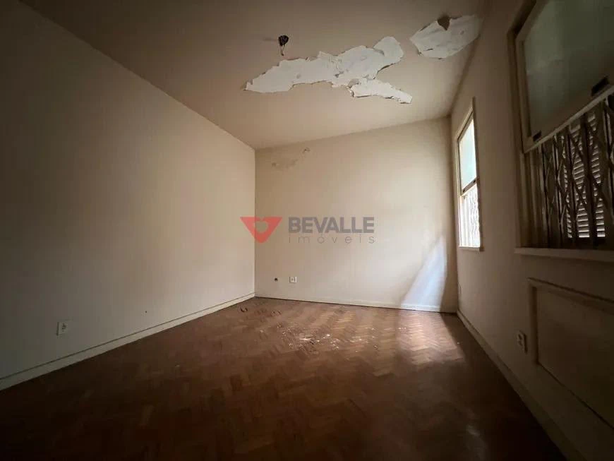 House with 7 bedrooms and built-in closets 350 m² — photo 4