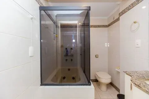 Furnished 1-bedroom apartment with balcony, 8th floor — photo 8