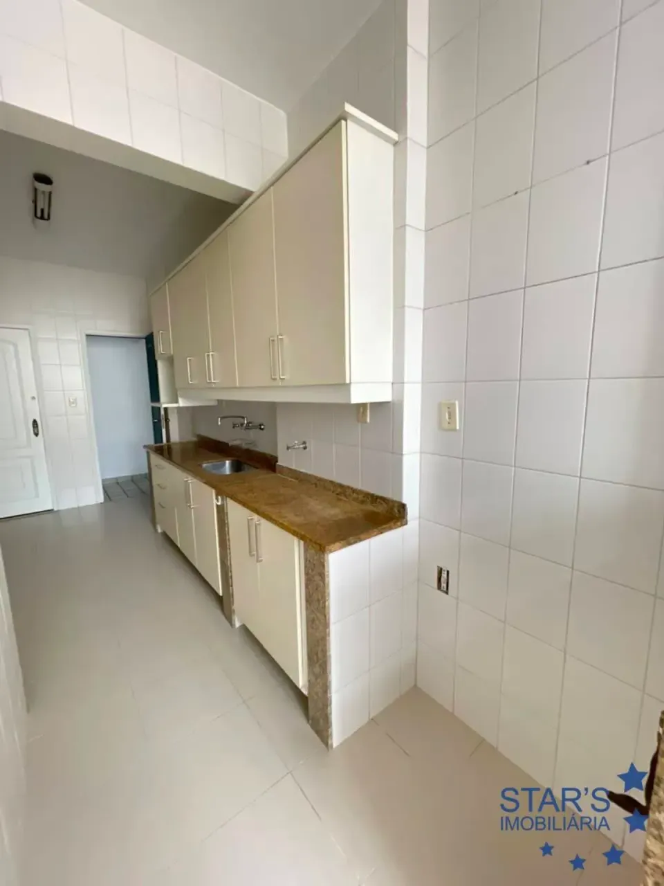 2-bedroom 101 m² apartment with parking and balcony — photo 2